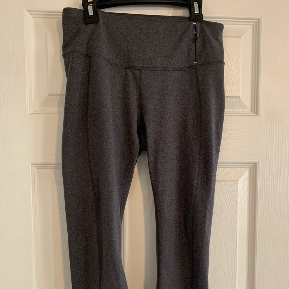 Calia by Carrie Underwood Capri